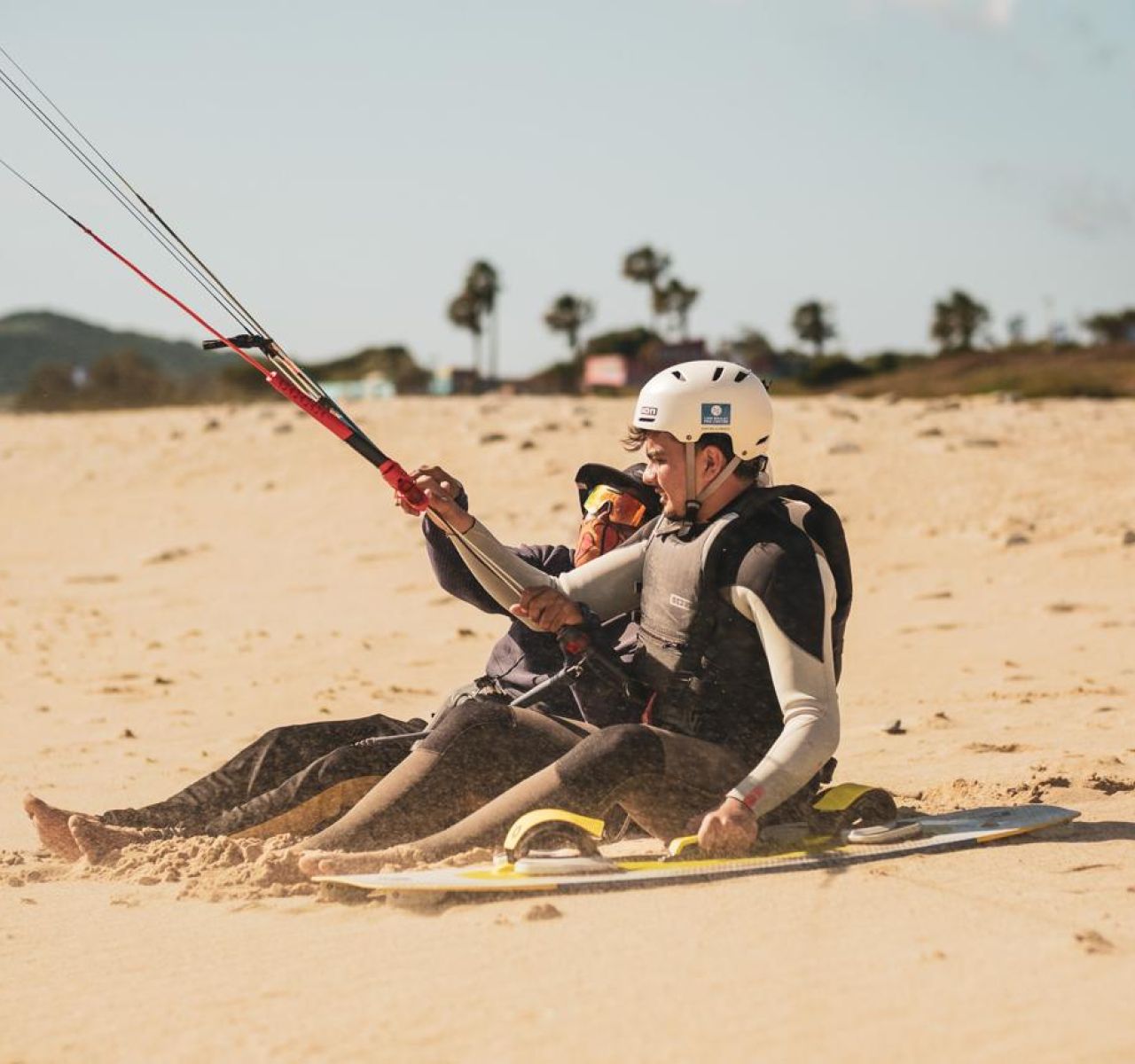 Kitesurf Lessons in Tarifa: How the Forecast Shapes Your Learning Experience